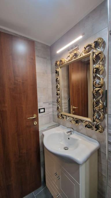 La Casa Tra I Caruggi Apartment Генуа Екстериор снимка